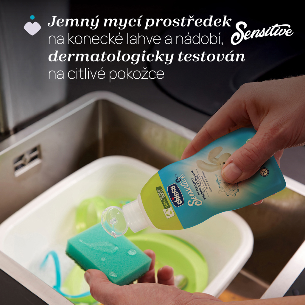CHICCO Čistiaci prostriedok na fľaše a cumlíky Sensitive 300 ml, 0m+