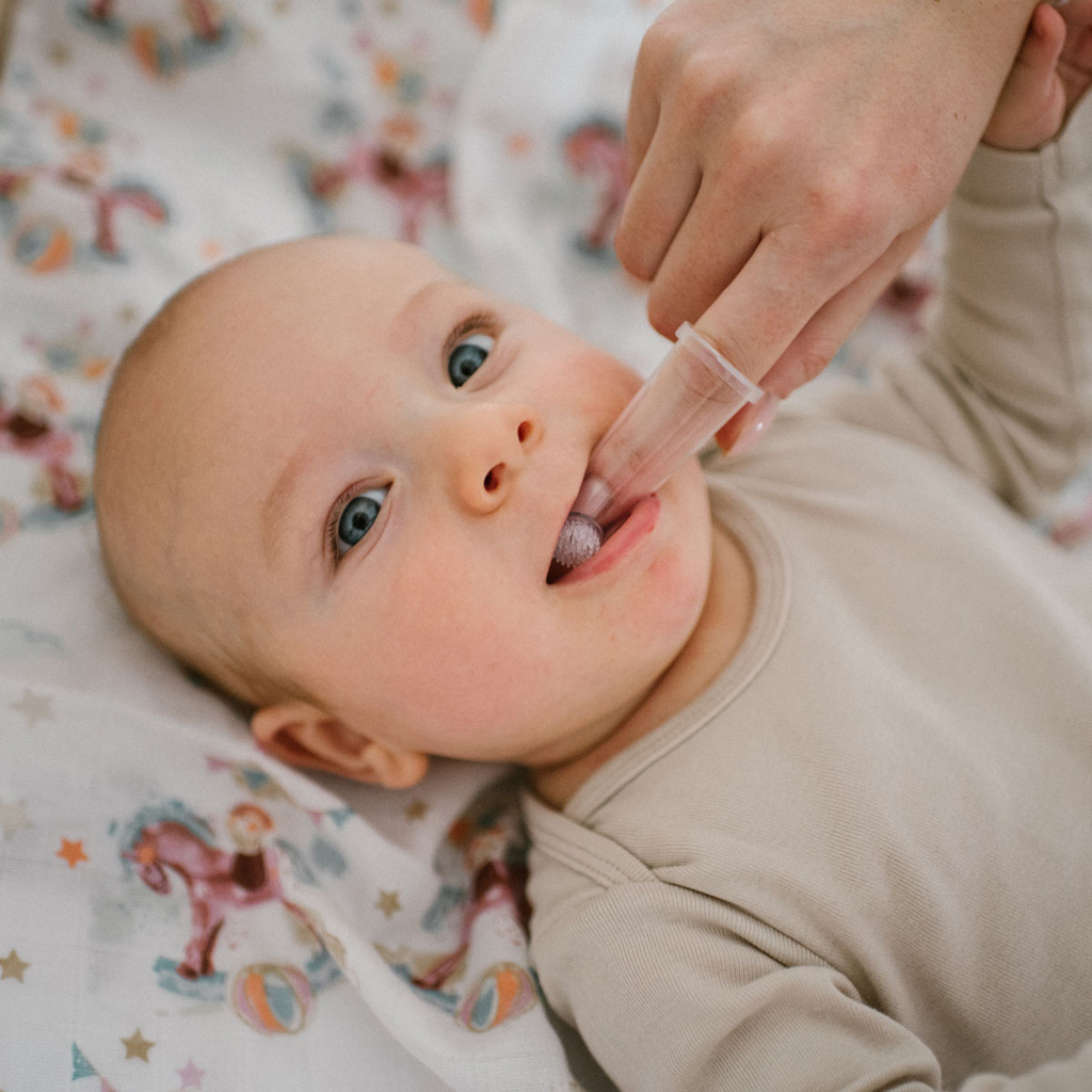 BABYONO Sada silikónových zubných kefiek na prst 2ks, 0m+