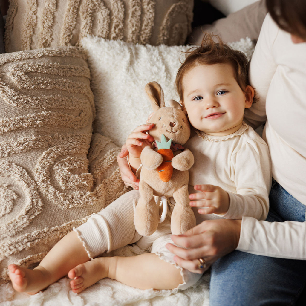 BABYONO Hračka hudobná na C-krúžku Rabbit Karo 0m+