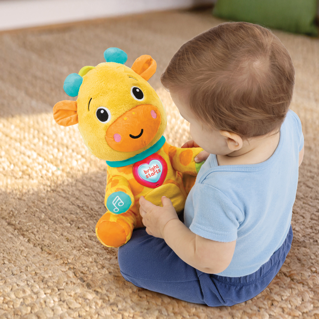 BRIGHT STARTS Hračka interaktívna vzdelávacia Chat & Cuddle Giraffe™, 6m+