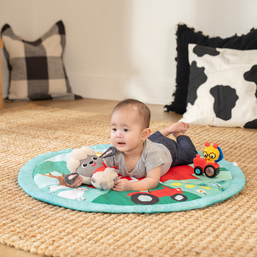 BABY EINSTEIN Deka na hranie pre rozvoj motoriky a zmyslov Happy Harvest™ Touch & Feel, 0m+
