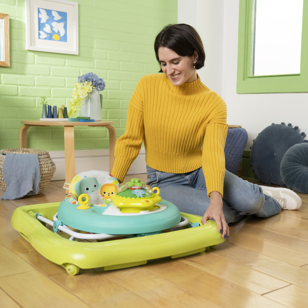 BRIGHT STARTS Chodítko 2v1 Wanderlights™ 6m+, do 12kg
