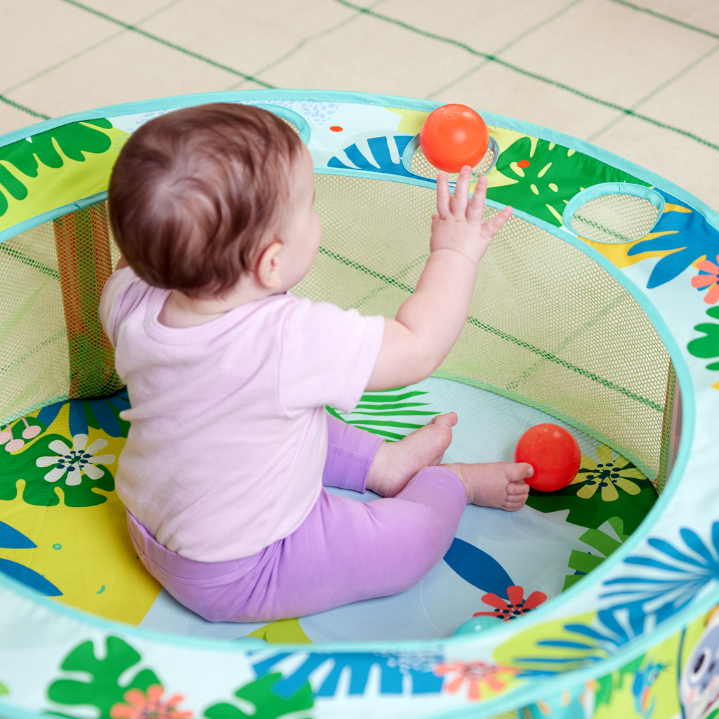 BRIGHT STARTS Hrací bazénik s loptičkami Rowdy Rainforest™ Stow & Go, 6m+