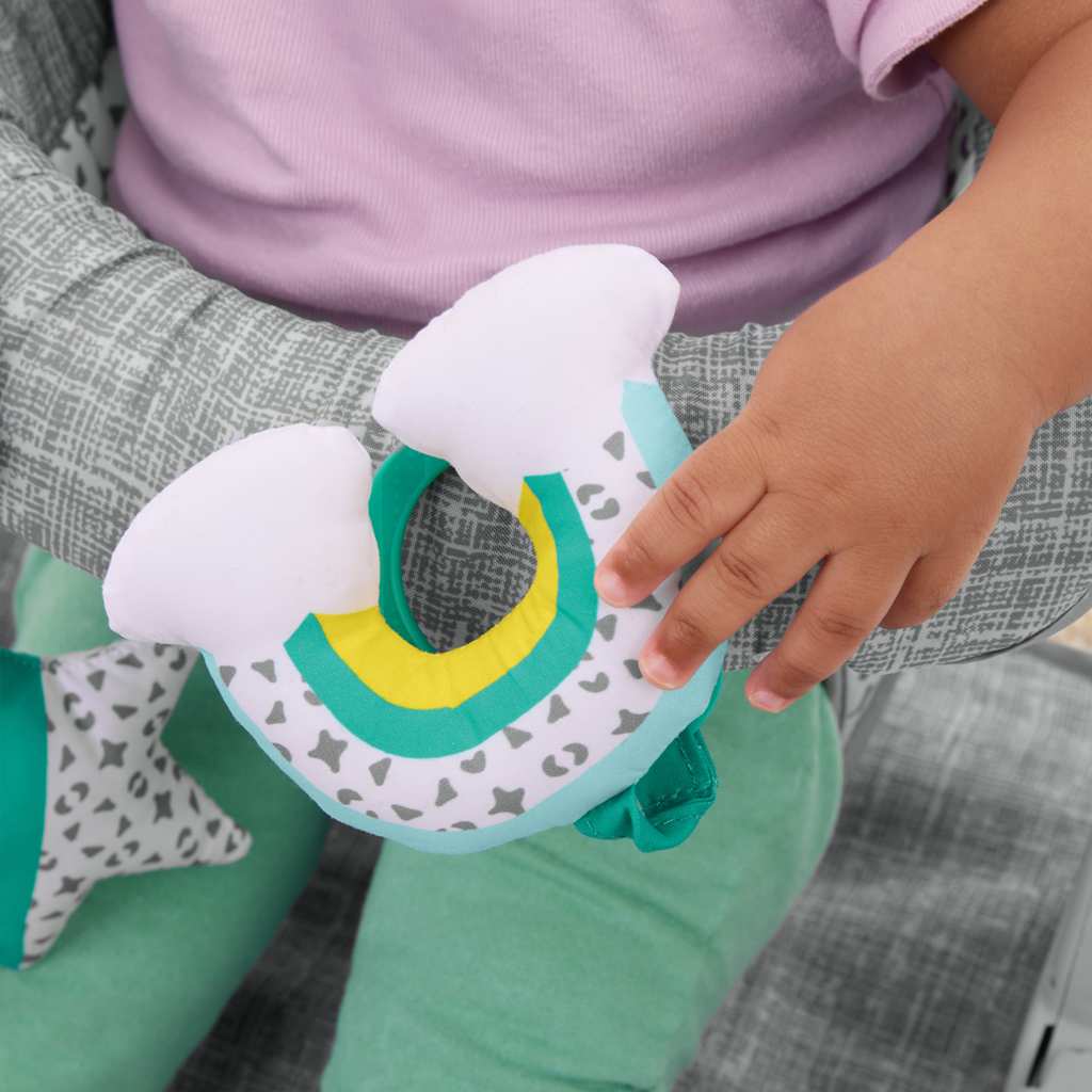 BRIGHT STARTS Kresielko učiace s hračkami pripravené na cestovanie Learn-to-Sit™ Grey, 4m+
