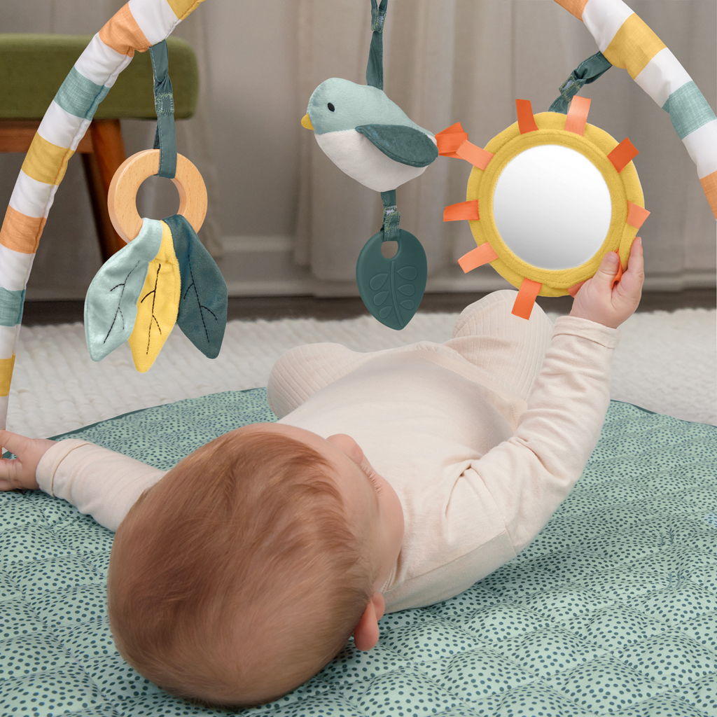 INGENUITY Deka na hranie pripravená na cestovanie Sunny Nest™ 0m+