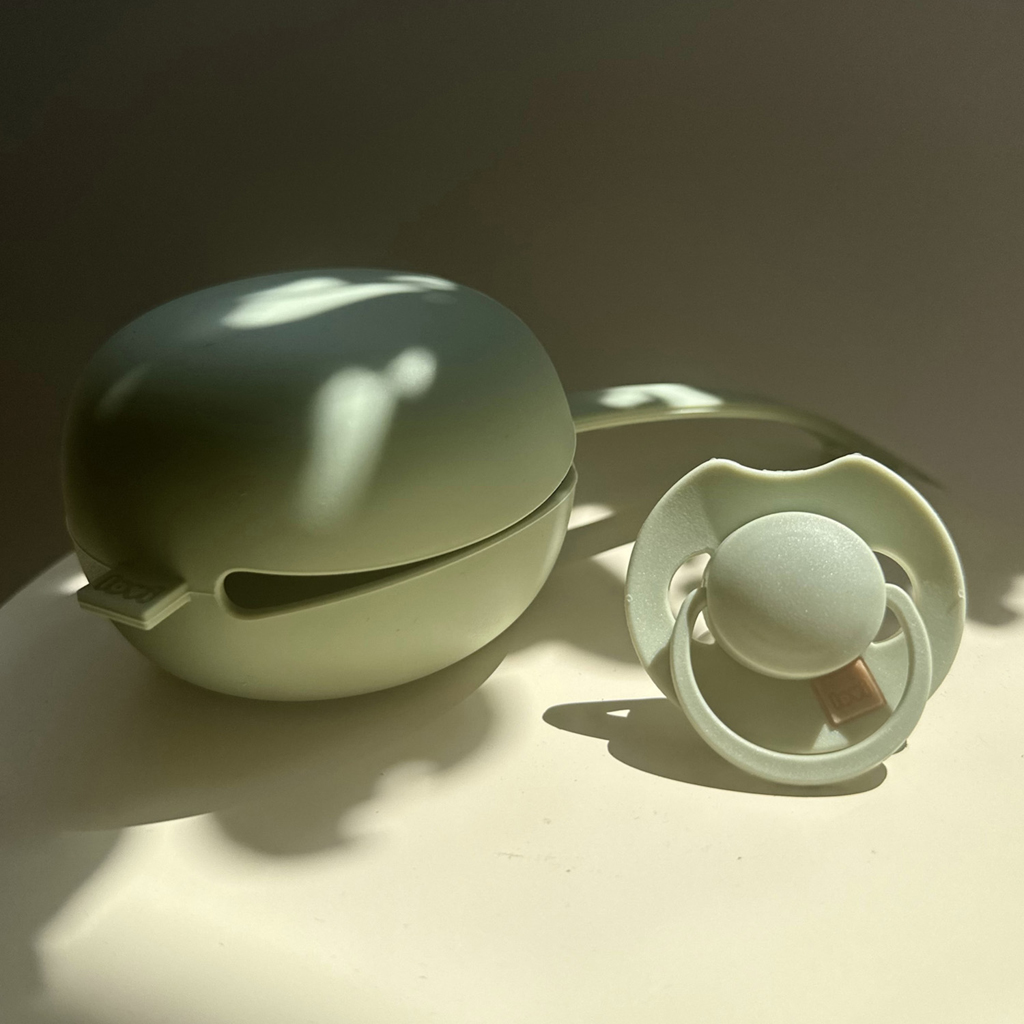 LOVI Cumlík silikónový dynamický Prime 18m+ 2ks Pistachio/Green