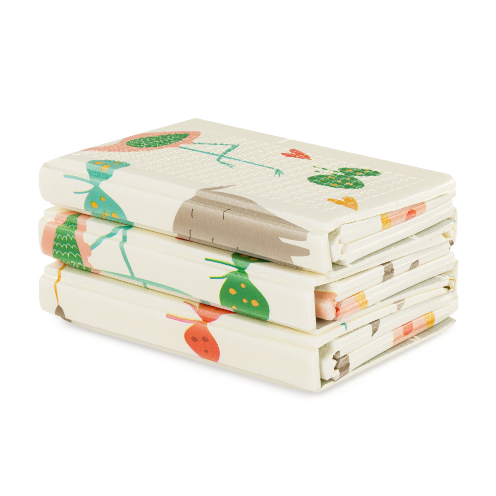 PETITE&MARS Podložka na hranie skladacie Campy L 130x200cm Animals&Hexagon