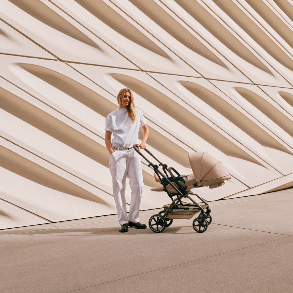 CYBEX Športový kočík Eezy S Twist+ 2 Black - Dune Grey Gold