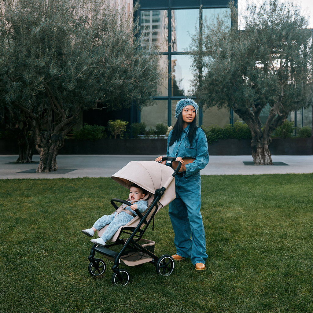 CYBEX Športový kočík Beezy Almond Beige Gold