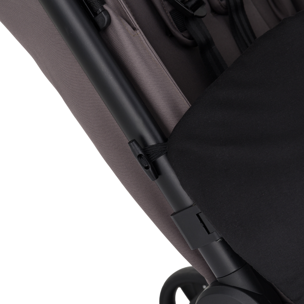 PETITE&MARS Nánožník ke kočárku univerzálny Cover Universal Black