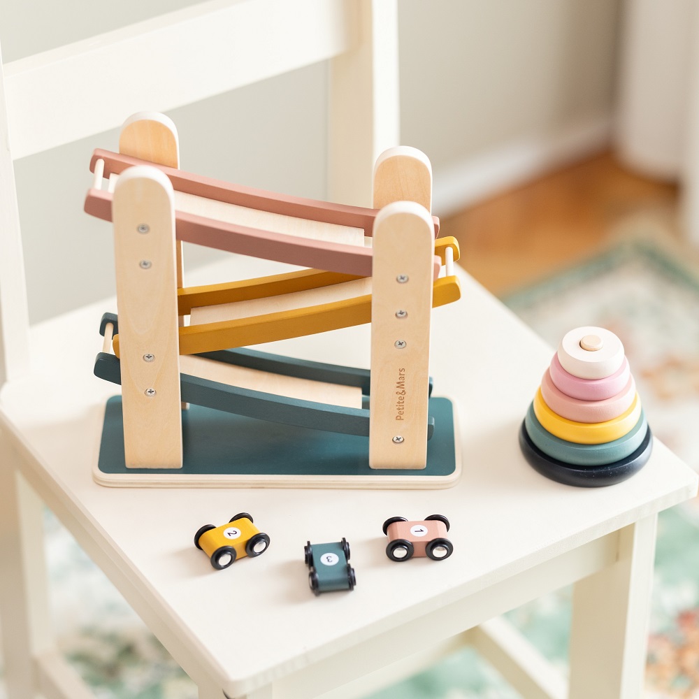 PETITE&MARS Hračka drevená pretekárska dráha Milky Way Wood of Mars 18m+ Cosmic Blue