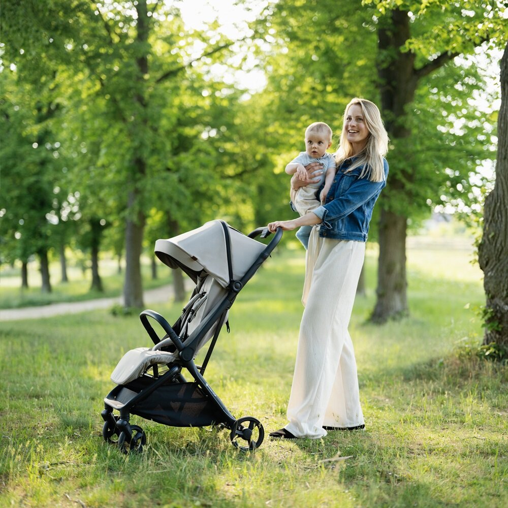 PETITE&MARS Kočík športový Flip Platinum Grey