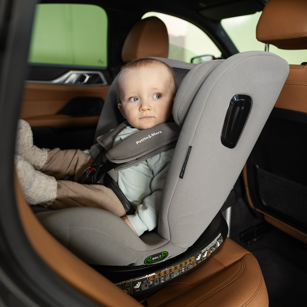 PETITE&MARS Autosedačka Twistguard Pro i-Size Gentle Grey Air 40-150 cm(0-36 kg)