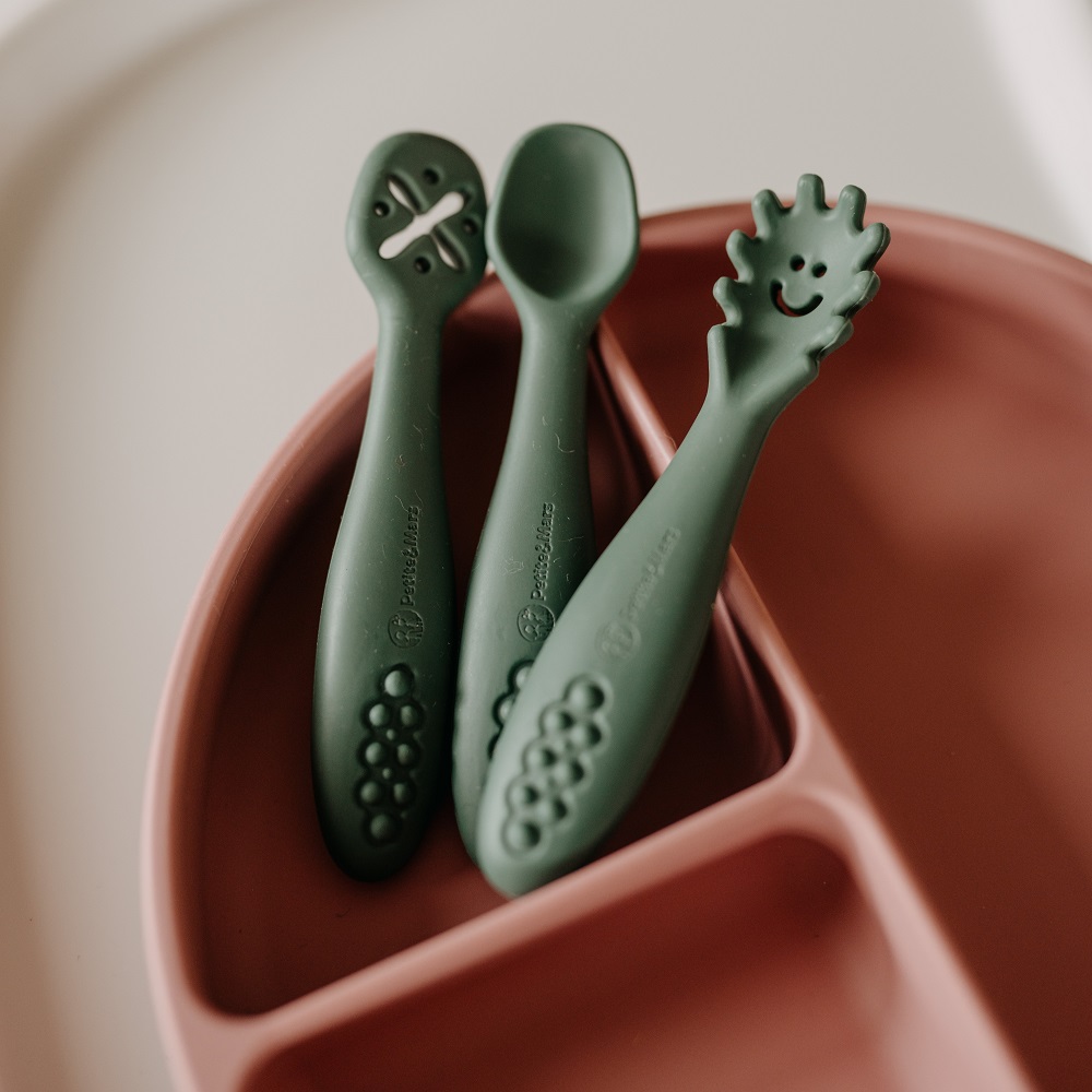 PETITE&MARS Set 3 ks silikonových tréninkových lžiček Take&Match Intense Ochre 6m+