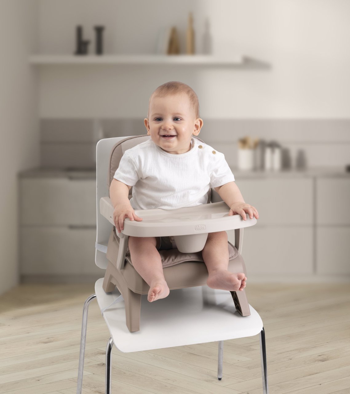 CHICCO Podsedák prenosný Bento – Vanilla 6m+
