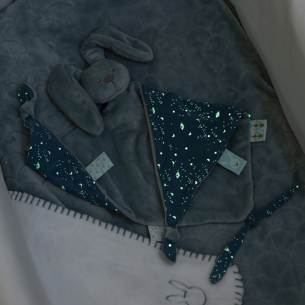 NATTOU Mazlíček maxi Lapidou Glow měděně zelený 65 x 40 cm, 0 m+