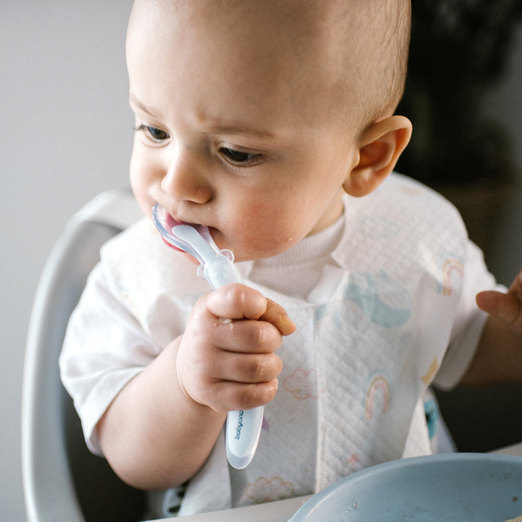 BABYONO Podbradníky jednorazové 10ks, 6m+