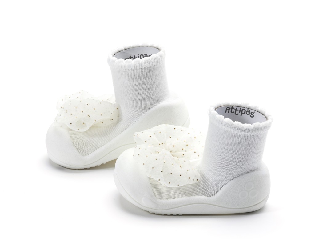 ATTIPAS Botičky Royal A20RO White L vel.21,5, 116-125 mm