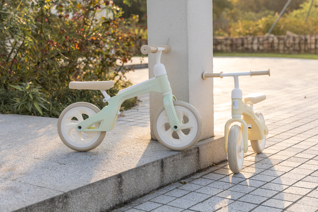 QPLAY Odrážedlo Tech Mint, věk 2-4 roky, do 30 kg