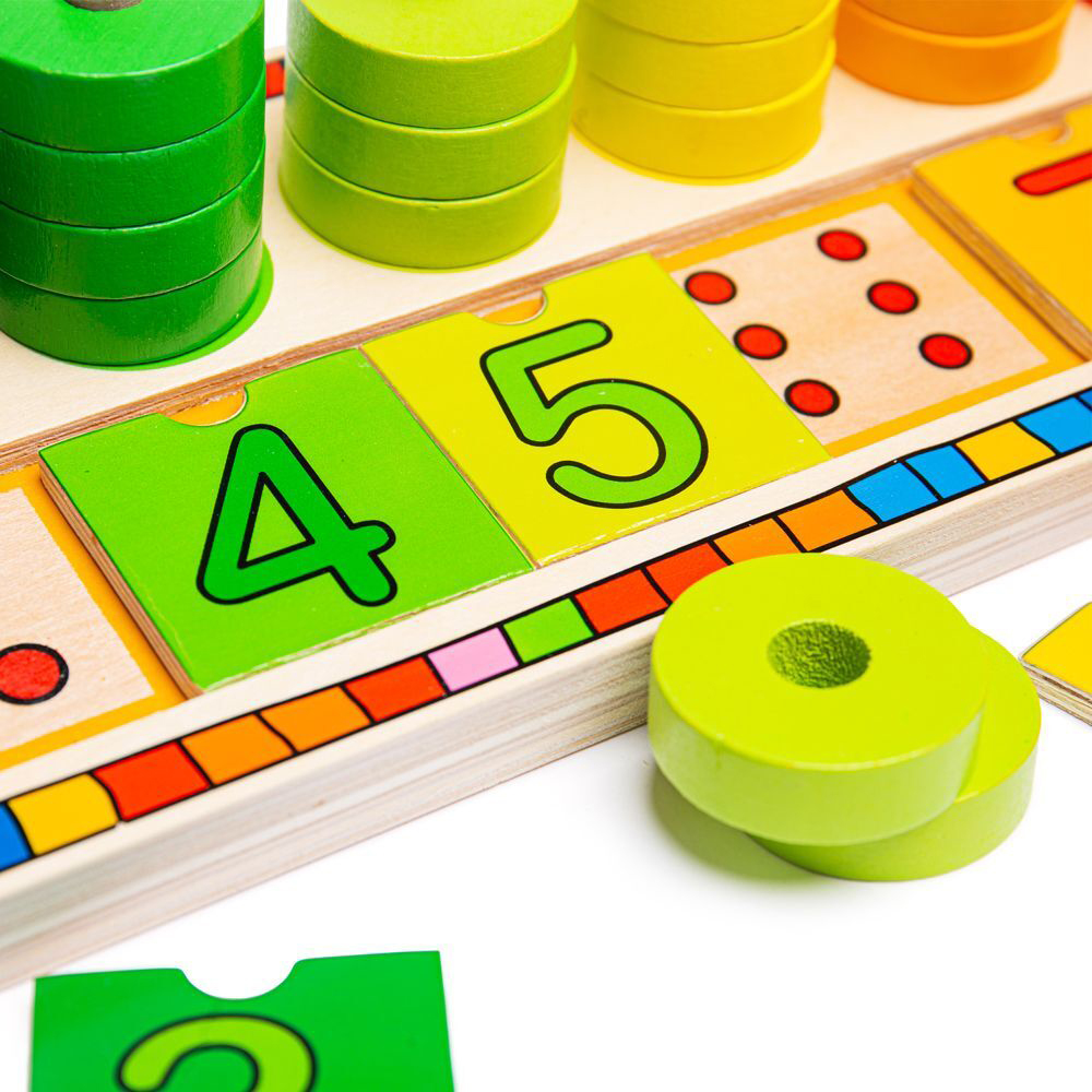 BIGJIGS TOYS Doska nasadzovania s číslami
