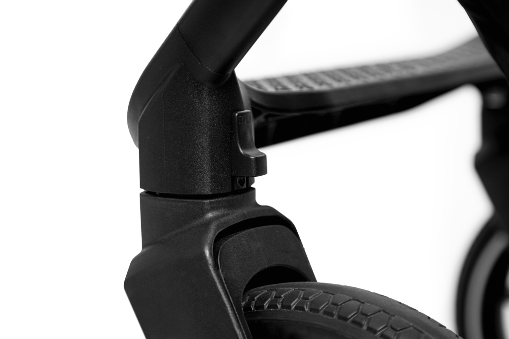 MUUVO Kočík športový Slick 2.0 Classic black