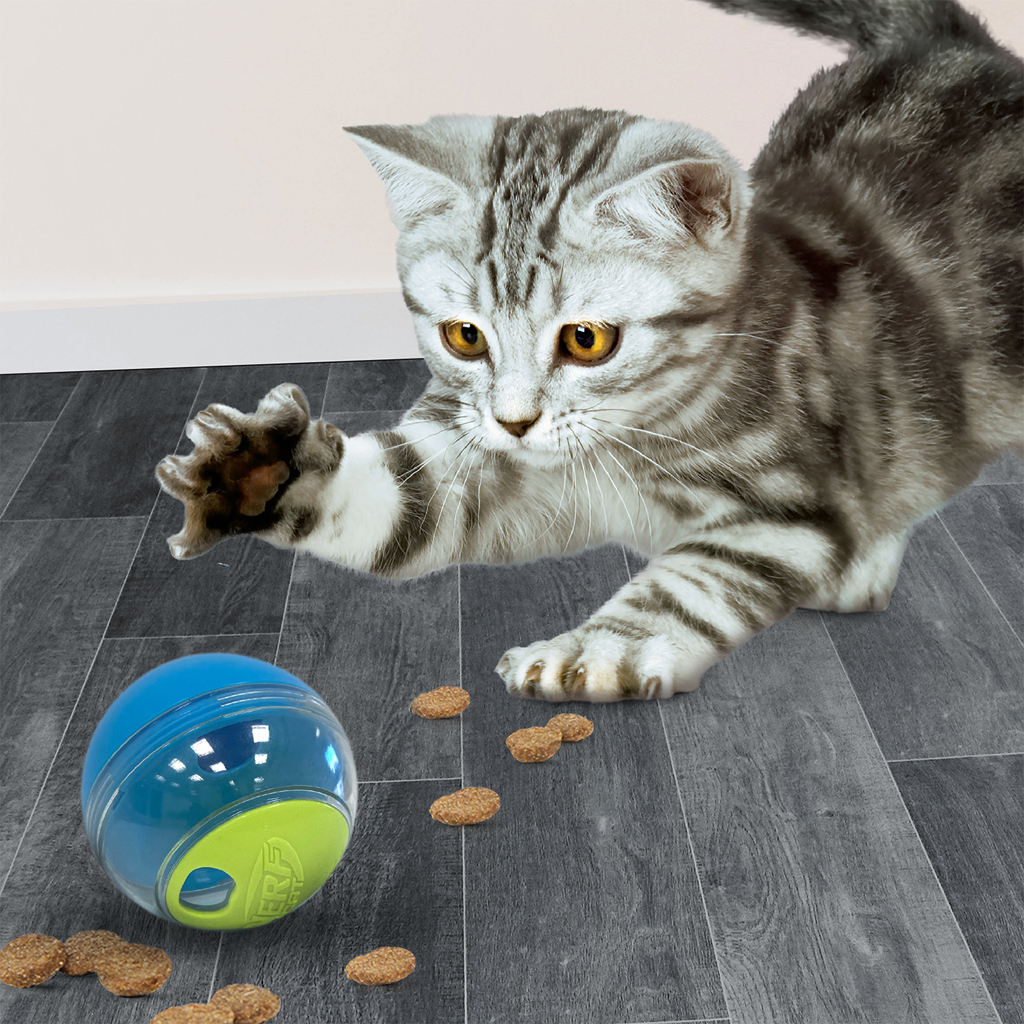NERF CAT Hračka pre mačky loptička na maškrty 9 cm