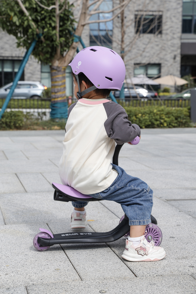 QPLAY Koloběžka / odrážedlo Sema Evo s LED světly Violet, věk 1 - 6 let, do 50 kg