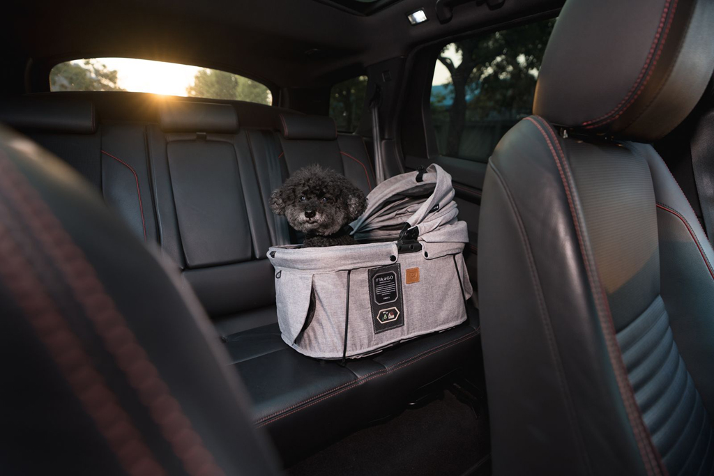 FIKAGO Nosič pre psov a mačky Sway2 Grey Husky