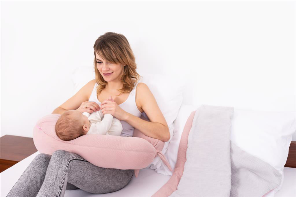 BABYMATEX Vankúš na dojčenie mušelínový Moon 260cm staroružový