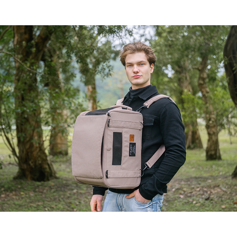 FIKAGO Nosič cestovný pre psy a mačky Truffle Plus Sandy Beige