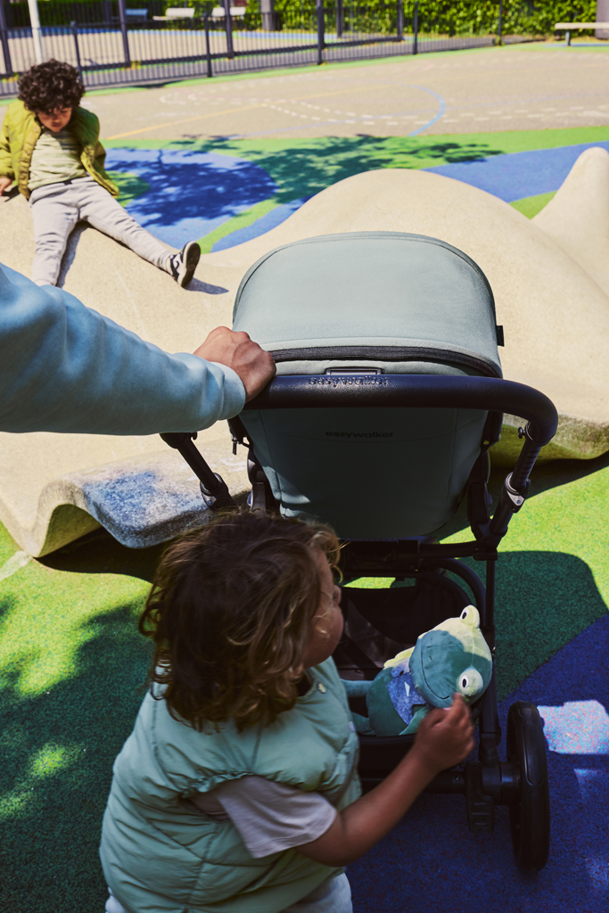 EASYWALKER SET Kočík 4v1 Harvey⁵ 2v1 Agave Green LITE RWS + CYBEX Aton B2 i-Size + základňa