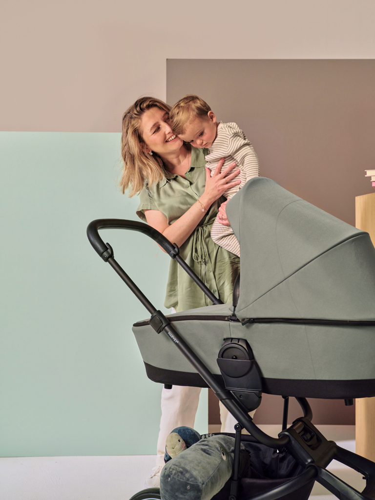 EASYWALKER SET Kočík 4v1 Harvey⁵ 2v1 Pebble Grey LITE RWS + CYBEX Aton B2 i-Size + základňa