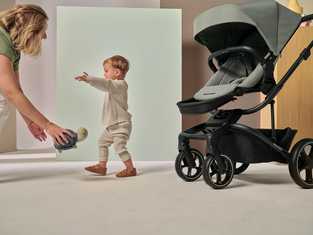 EASYWALKER SET Kočík 4v1 Harvey⁵ 2v1 Pebble Grey LITE RWS + CYBEX Aton B2 i-Size + základňa