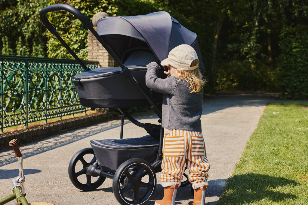 EASYWALKER SET Kočík 4v1 Harvey⁵ Premium 2v1 Mineral Grey LITE RWS + CYBEX Aton B2 i-Size + základňa