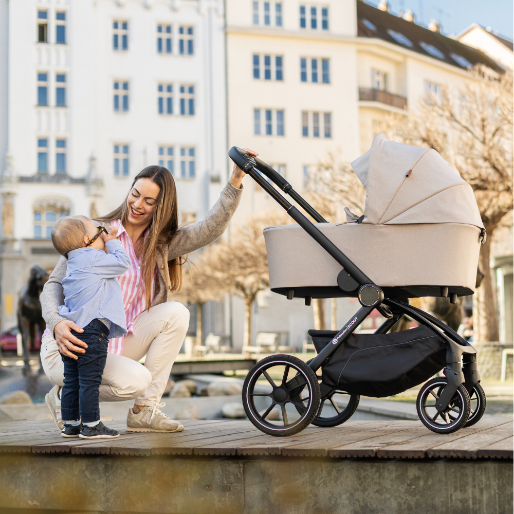 PETITE&MARS Kočík kombinovaný SCOUT 3v1 Anthracite Moon s Core Pro i-Size