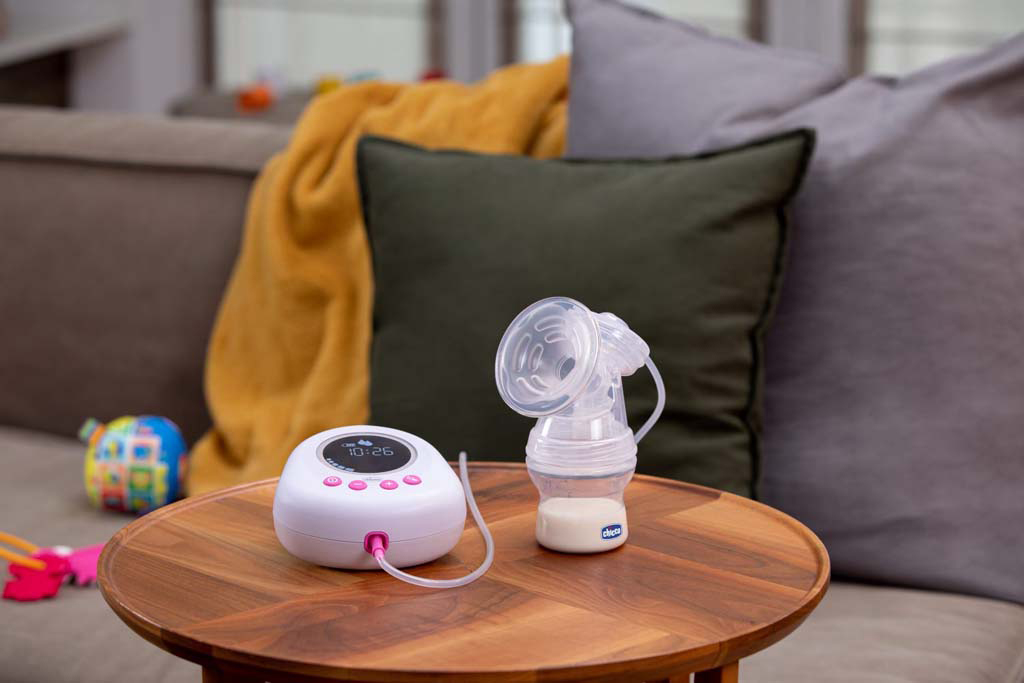 CHICCO Odsávačka materského mlieka elektrická Single pink + CHICCO Vložky do podprsenky 30ks